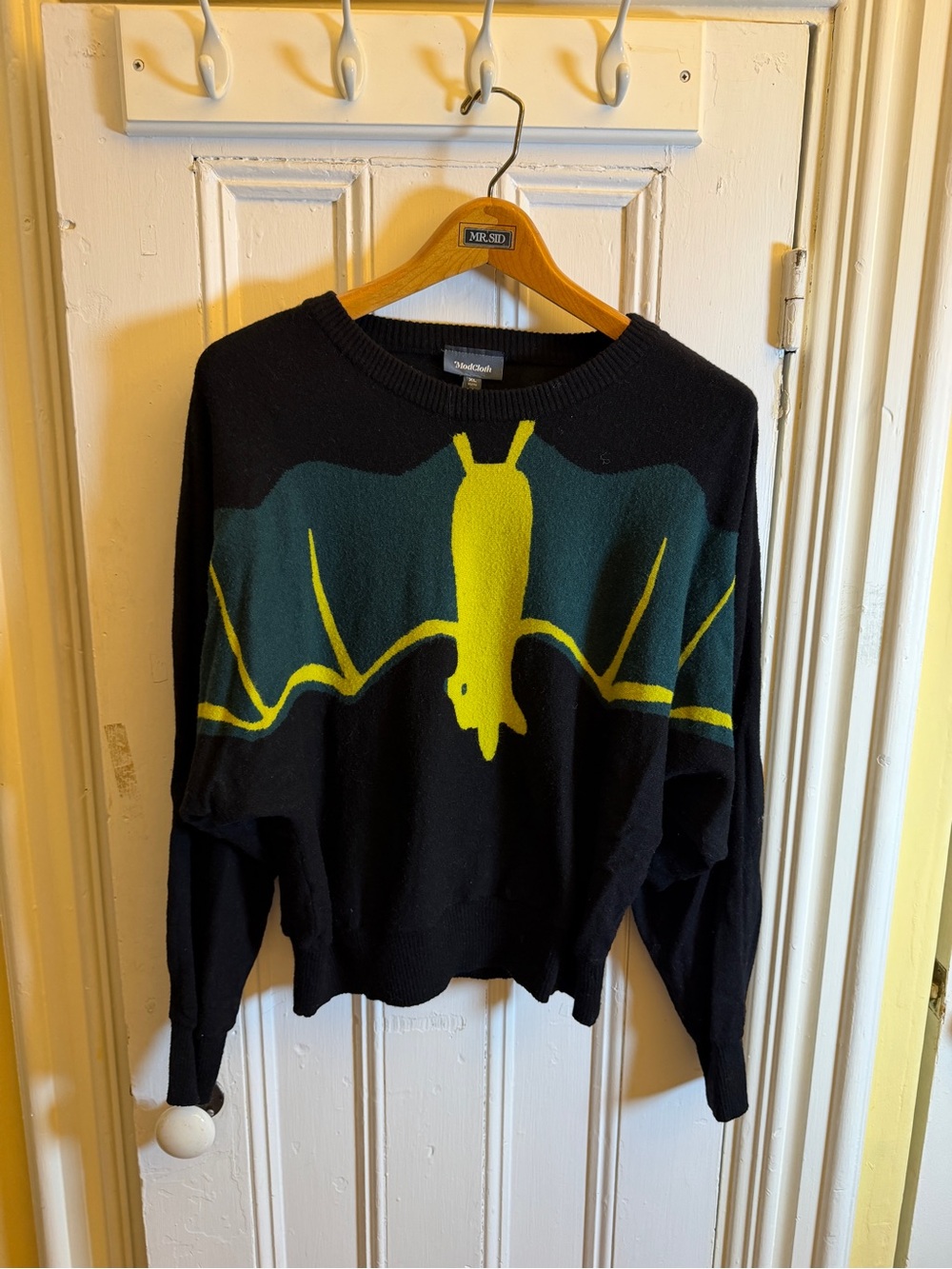 ModCloth XL Black Bat Sweater Graphic Halloween Goth Spooky Pullover
